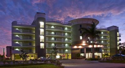 Crystal Palm Beach Resort