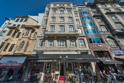 Alpek Hotel