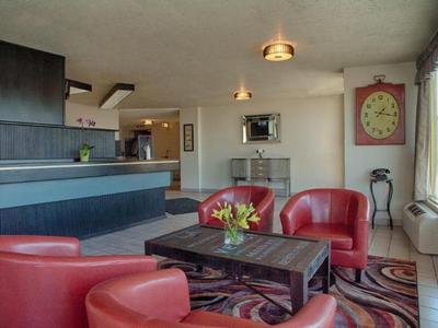 Inn At The Convention Center