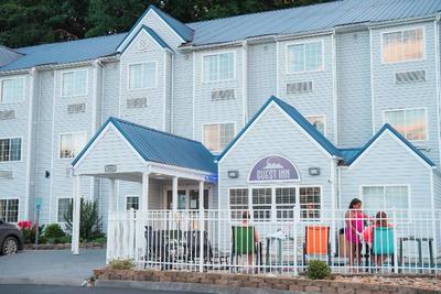 Guesthouse International Inn