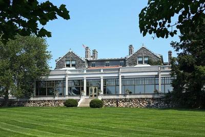 Tarrytown House Estate