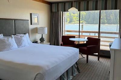 River House Inn, a Baymont by Wyndham