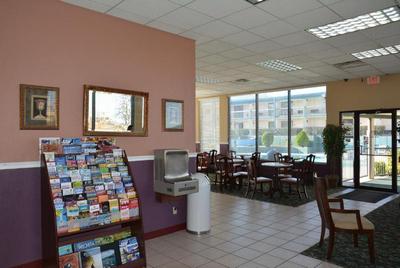 Lincoln Inn Express Hotel And Suites