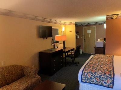 Lincoln Inn Express Hotel And Suites
