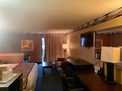 Lincoln Inn Express Hotel And Suites