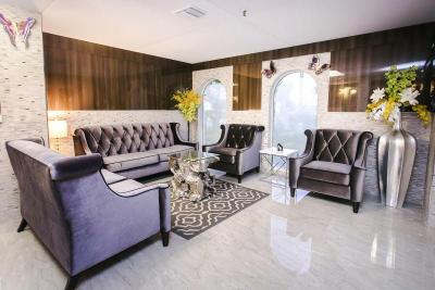 Ocean Beach Palace Hotel