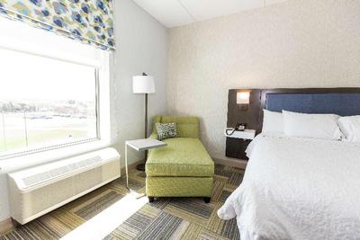 Hampton Inn Suites Syracuse North Airport Area
