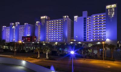 Crown Reef Beach Resort And Waterpark