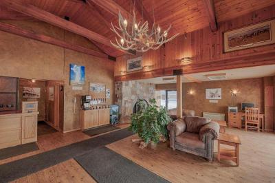 Brandin Iron Inn