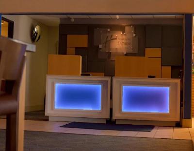 Holiday Inn Express & Suites Maryville