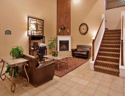 Holiday Inn Express & Suites Maryville