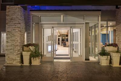 Holiday Inn Express Suites Salisbury