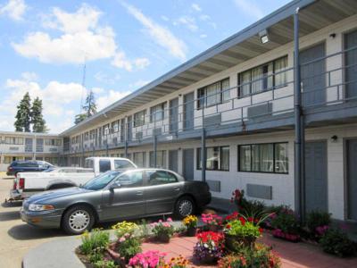 Highway Inn