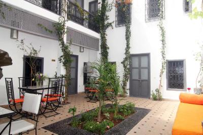 Bougainvillea Riad