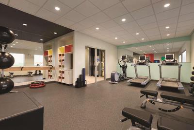 Tru by Hilton Lancaster East