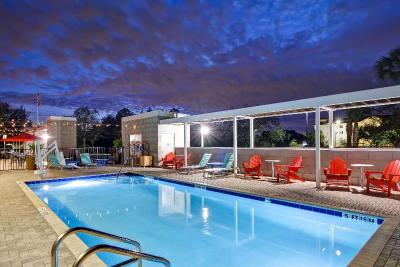 Home2 Suites Tampa Usf Near Busch Gardens
