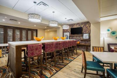 Hampton Inn Newport