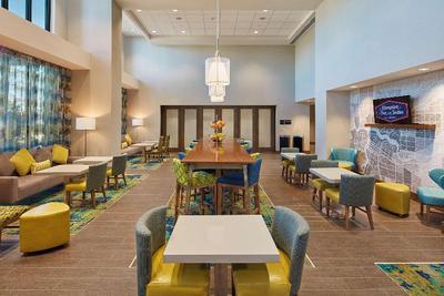 Hampton Inn & Suites Sacramento at CSUS