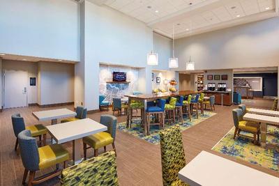 Hampton Inn & Suites Sacramento at CSUS