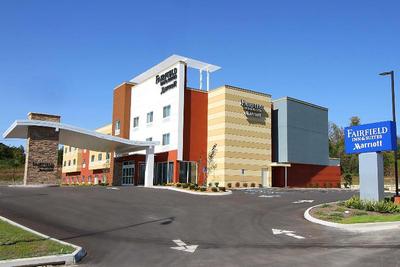 Fairfield Inn & Suites London