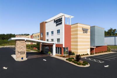 Fairfield Inn & Suites London