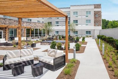 Courtyard Wayne Fairfield