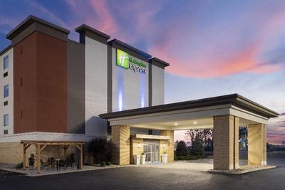 Holiday Inn Express Toledo North