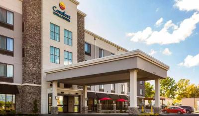 Comfort Inn & Suites Niagara Falls USA