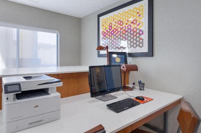 Holiday Inn Express and Suites Weston
