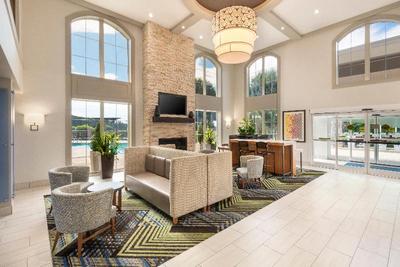 Holiday Inn Express and Suites Asheville SW - Outl