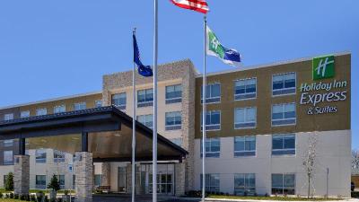 Holiday Inn Express and Suites Southgate - Detroit