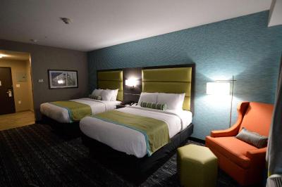 Best Western Plus Pasadena Inn & Suites