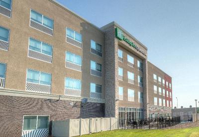 Holiday Inn Express and Suites Fort Mill