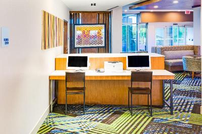 Holiday Inn Express and Suites Russellville