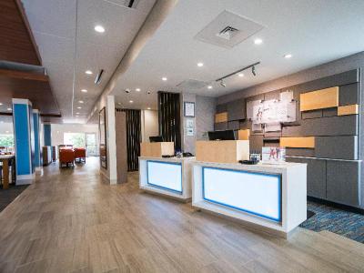 Holiday Inn Express and Suites Southaven Central -