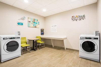 Holiday Inn Exp & Sts Rapid City - Rushmore South