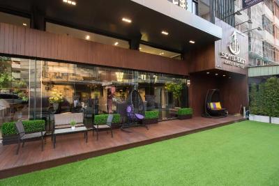 Sovereign Group Hotel @ Pratunam Bangkok
