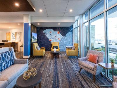 Holiday Inn Express & Suites Greenwood Mall