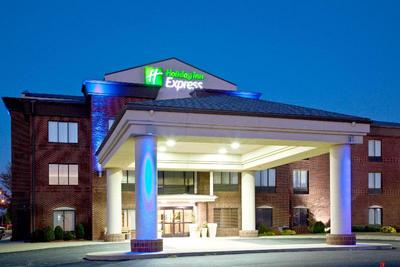 Holiday Inn Express and Suites Shelbyville