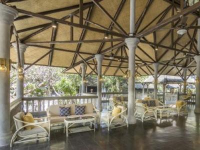 Let's Hyde Resort & Villas
