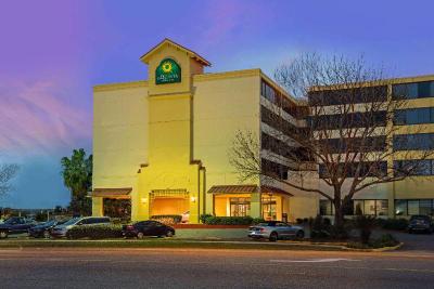 La Quinta Inn & Suites New Orleans Airport Kenner