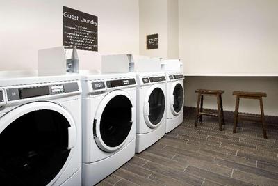 Homewood Suites by Hilton Kansas City Speedway