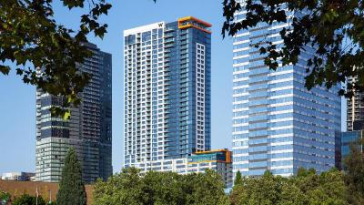 W Bellevue