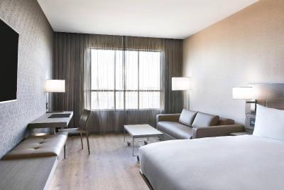 AC Hotel Portland Downtown/Waterfront