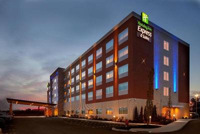 Holiday Inn Express Cincinatti North - Liberty Way