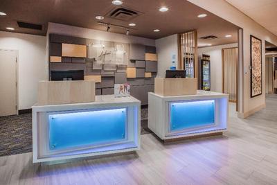 Holiday Inn Express Atlanta N - Woodstock