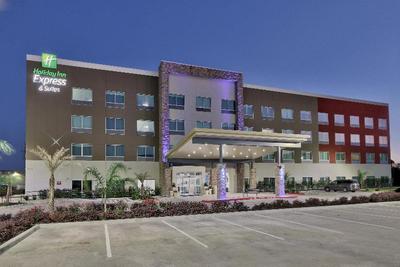 Holiday Inn Express & Sts Houston East - Beltway 8