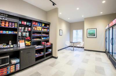 Candlewood Suites Miami Executiv Airport - Kendall