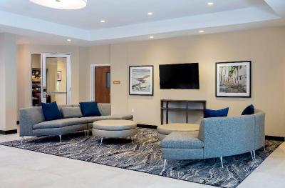 Candlewood Suites Miami Executiv Airport - Kendall