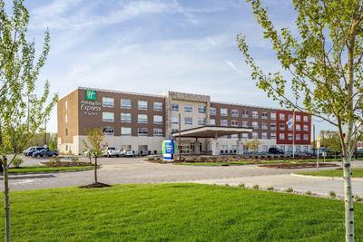 Holiday Inn Express and Suites Hammond